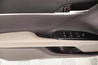 Toyota Camry 2018 SE 4dr Sedan