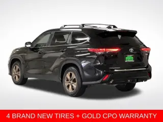 Gold Certified2023 Toyota Highlander Hybrid Bronze Edition