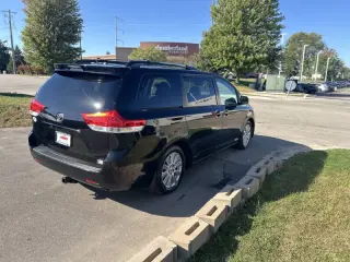 2014 Toyota Sienna XLE 7-Passenger