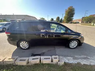 2014 Toyota Sienna XLE 7-Passenger