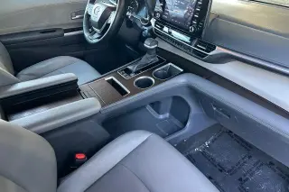 Toyota Sienna 2023 XLE 8-Passenger 4dr Mini-Van