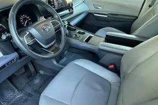 Toyota Sienna 2023 XLE 8-Passenger 4dr Mini-Van
