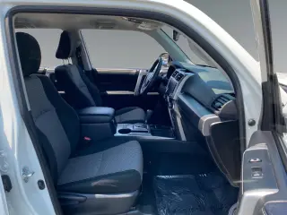 Toyota 4Runner 2023 4x2 SR5 4dr SUV