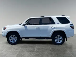 Toyota 4Runner 2023 4x2 SR5 4dr SUV