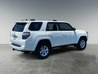 Toyota 4Runner 2023 4x2 SR5 4dr SUV
