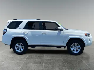 Toyota 4Runner 2023 4x2 SR5 4dr SUV