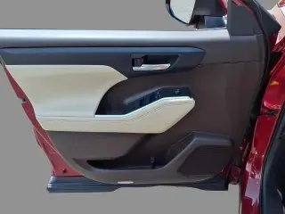 Toyota Highlander 2020 AWD XLE 4dr SUV