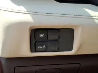 Toyota Highlander 2020 AWD XLE 4dr SUV