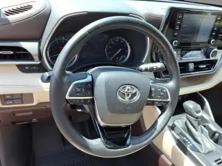 Toyota Highlander 2020 AWD XLE 4dr SUV