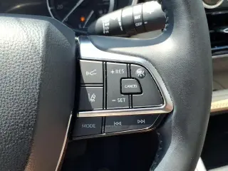 Toyota Highlander 2020 AWD XLE 4dr SUV