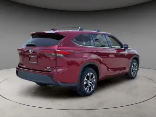 Toyota Highlander 2020 AWD XLE 4dr SUV