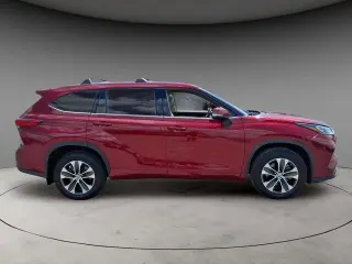 Toyota Highlander 2020 AWD XLE 4dr SUV