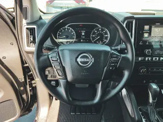 Nissan Frontier 2025 4x2 SV 4dr Crew Cab 5 ft. SB