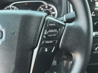 Nissan Frontier 2025 4x2 SV 4dr Crew Cab 5 ft. SB