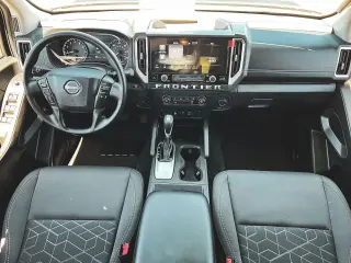 Nissan Frontier 2025 4x2 SV 4dr Crew Cab 5 ft. SB