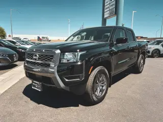 Nissan Frontier 2025 4x2 SV 4dr Crew Cab 5 ft. SB