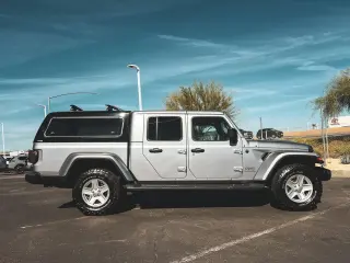 Jeep Gladiator 2020 4x4 Overland 4dr Crew Cab 5.0 ft. SB