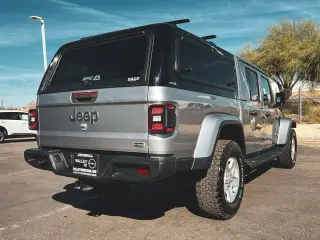 Jeep Gladiator 2020 4x4 Overland 4dr Crew Cab 5.0 ft. SB
