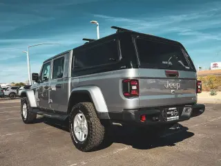 Jeep Gladiator 2020 4x4 Overland 4dr Crew Cab 5.0 ft. SB