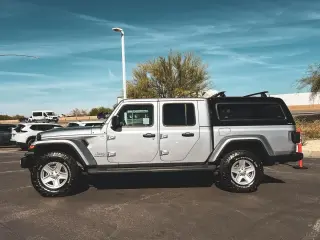 Jeep Gladiator 2020 4x4 Overland 4dr Crew Cab 5.0 ft. SB