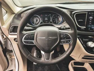Chrysler Pacifica 2022 Touring L 4dr Mini-Van