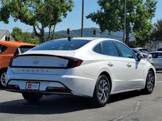 2021 Hyundai Sonata Hybrid Blue