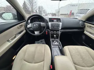 2010 Mazda MAZDA6 i Touring