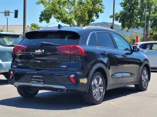 2022 Kia Niro Plug-In Hybrid EX Premium