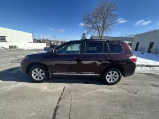 2012 Toyota Highlander SE