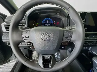 Toyota Camry 2026 SE 4dr Sedan