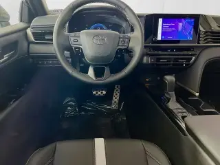 Toyota Camry 2026 SE 4dr Sedan