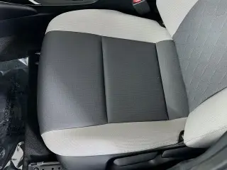 Toyota Corolla Hybrid 2026 LE 4dr Sedan