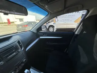 2013 Subaru Legacy 2.5i Premium