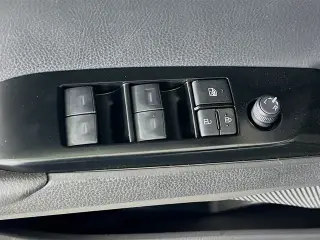 Toyota Camry 2026 SE 4dr Sedan