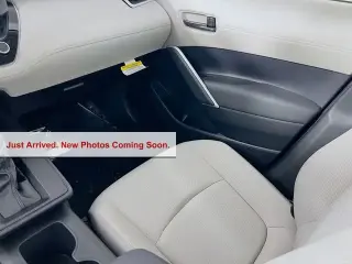 Toyota Corolla Cross 2026 L 4dr Crossover