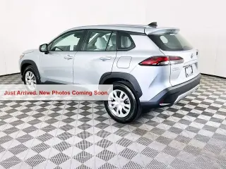 Toyota Corolla Cross 2026 L 4dr Crossover