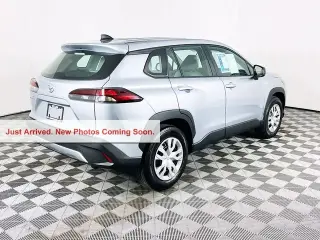 Toyota Corolla Cross 2026 L 4dr Crossover