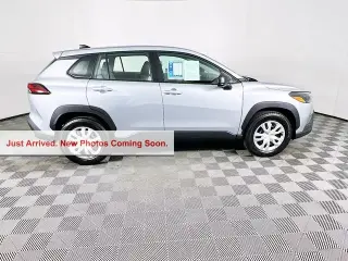 Toyota Corolla Cross 2026 L 4dr Crossover