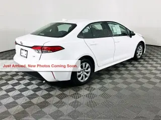 Toyota Corolla 2024 LE 4dr Sedan