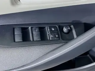 Toyota Corolla Hybrid 2026 LE 4dr Sedan