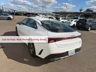 Kia K5 2023 LXS 4dr Sedan