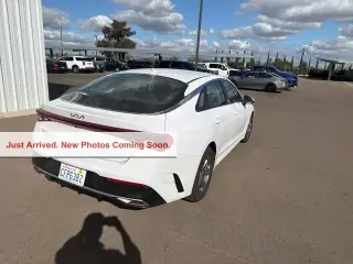 Kia K5 2023 LXS 4dr Sedan