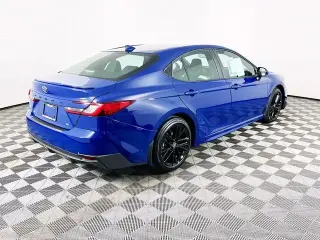 Toyota Camry 2026 SE 4dr Sedan