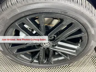 Toyota Camry 2026 SE 4dr Sedan