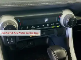 Toyota RAV4 Hybrid 2022 AWD XLE 4dr SUV
