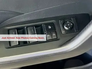 Toyota RAV4 Hybrid 2022 AWD XLE 4dr SUV