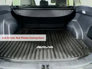 Toyota RAV4 Hybrid 2022 AWD XLE 4dr SUV