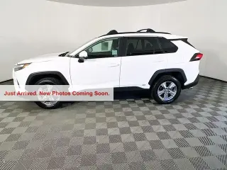 Toyota RAV4 Hybrid 2022 AWD XLE 4dr SUV