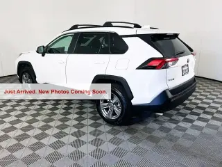 Toyota RAV4 Hybrid 2022 AWD XLE 4dr SUV