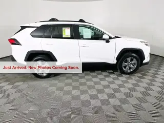 Toyota RAV4 Hybrid 2022 AWD XLE 4dr SUV